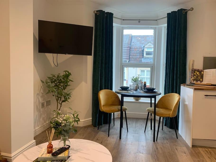 Alto - Lovely 2 Bedroom Serviced Apartment Bristol By Mint Stays Екстер'єр фото